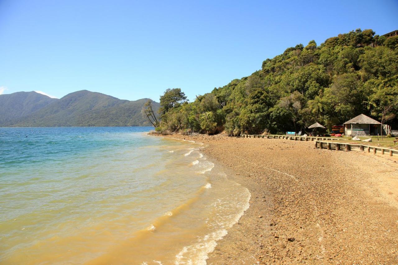Punga Cove Resort Endeavour Inlet Eksteriør billede