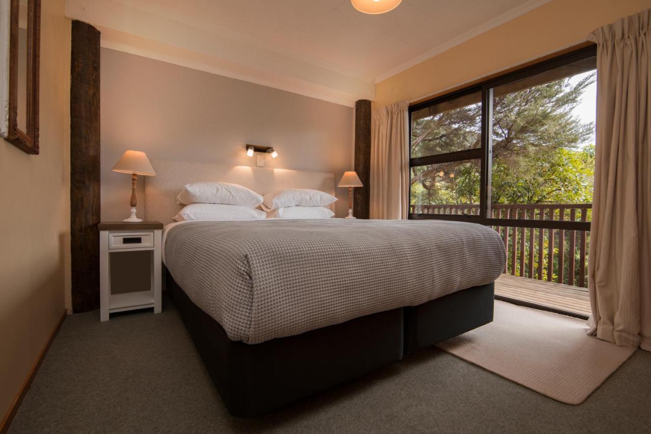 Punga Cove Resort Endeavour Inlet Eksteriør billede