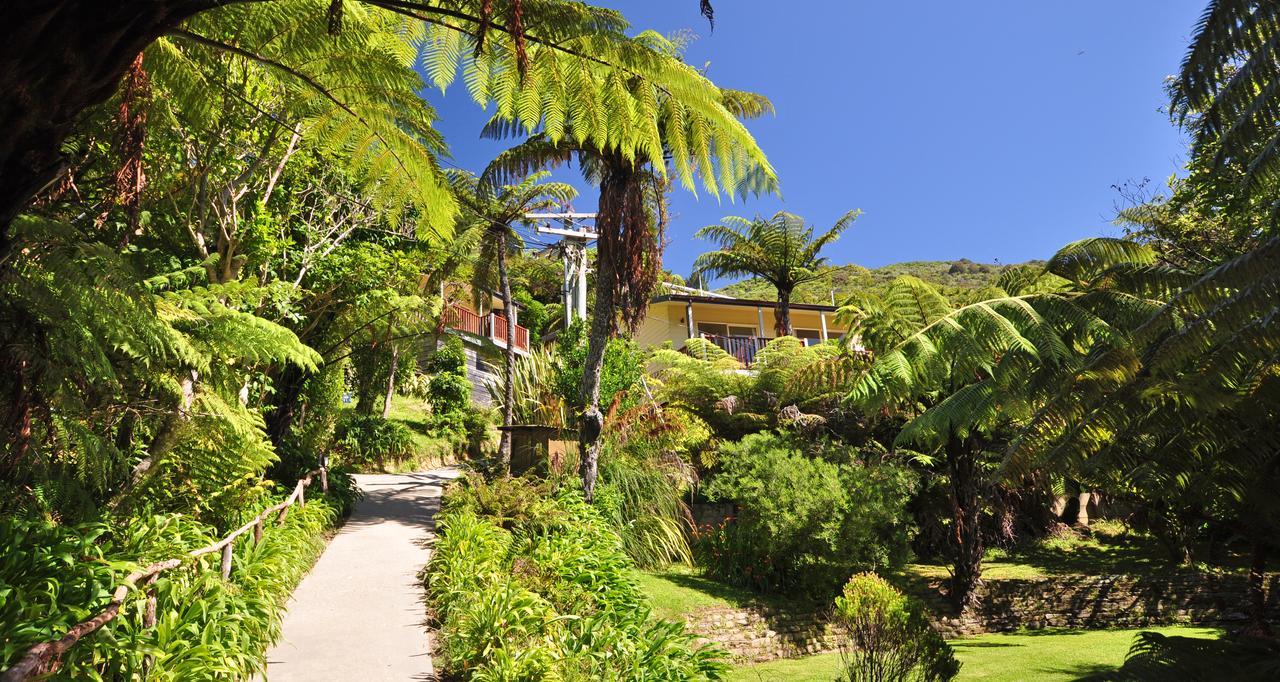 Punga Cove Resort Endeavour Inlet Eksteriør billede